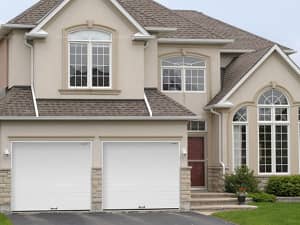 Заказать секционные ворота стандарт RSD01 BIW в Ереване по низкой цене