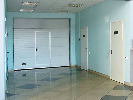 Секционные ворота с калиткой ДорХан в Ереване