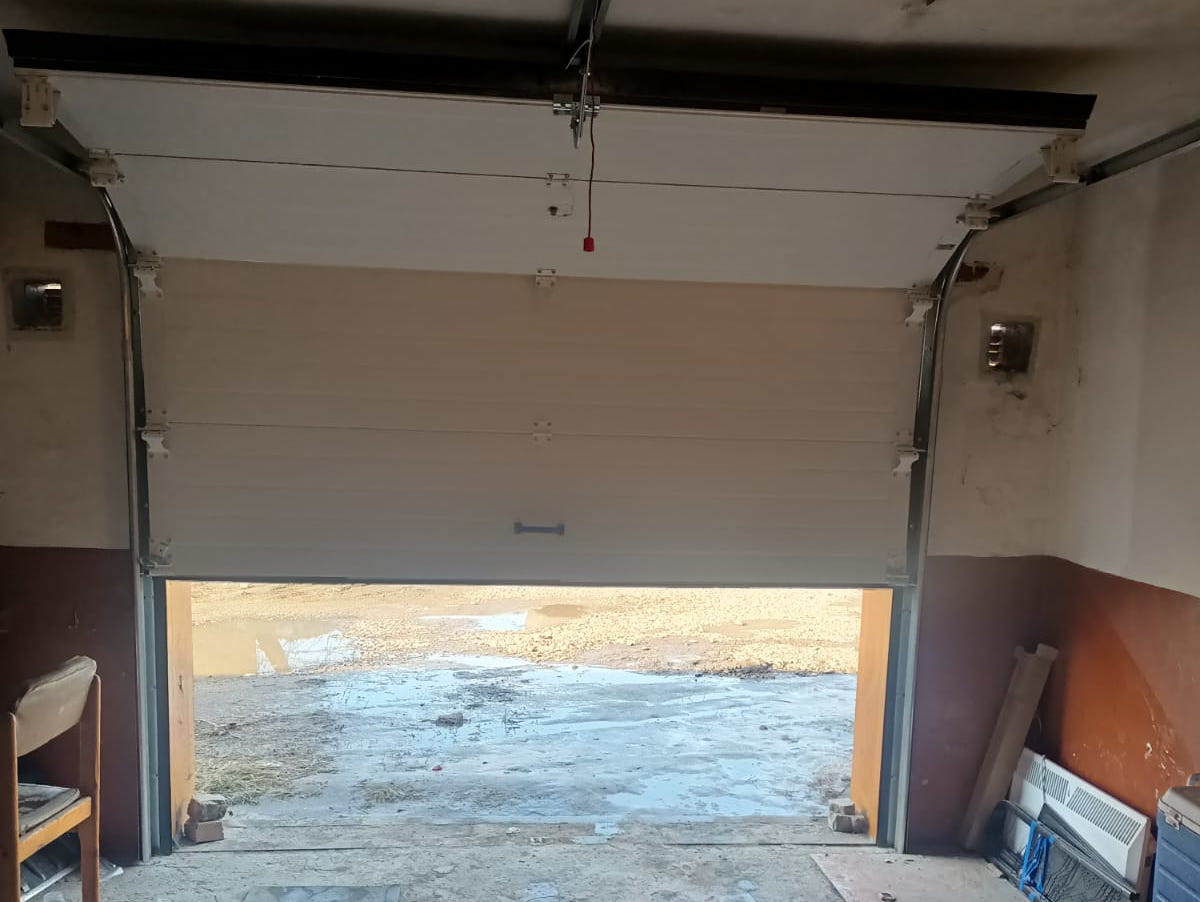 Секционные ворота DoorHan в Ереване с установкой