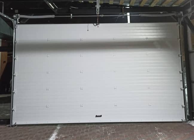 Секционные ворота DoorHan в Ереване с установкой